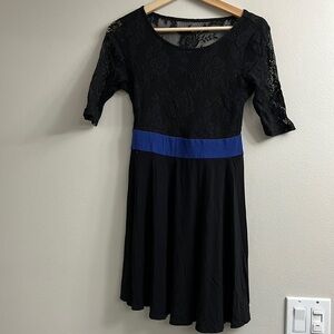 Black lace guess dress